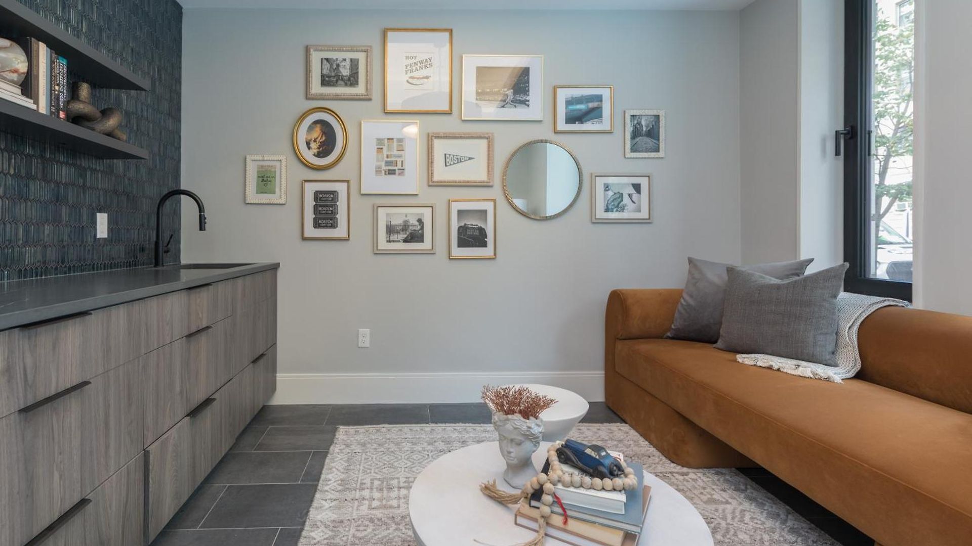 Symphony By Thatch Apartment