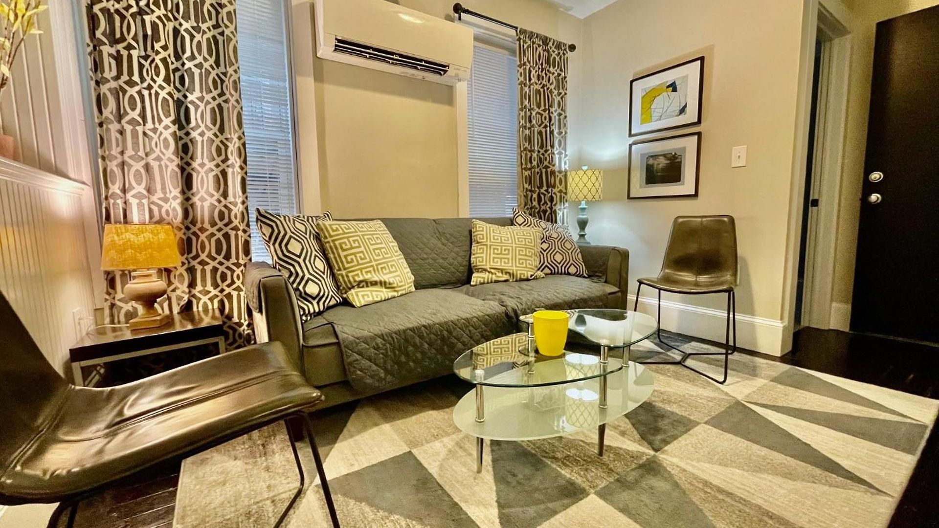 Beautiful 3br 3ba Duplex Parking Location Apartment Boston