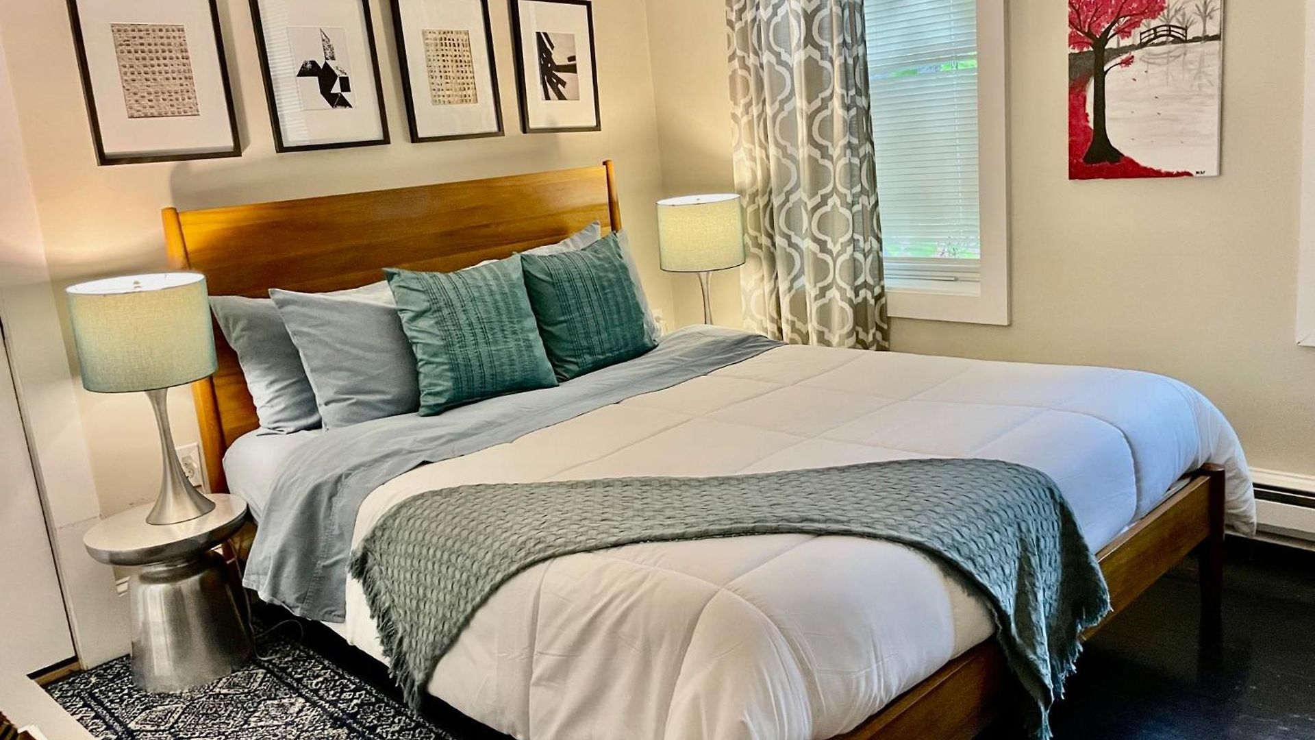 Apartment Beautiful 3br 3ba Duplex Parking Location