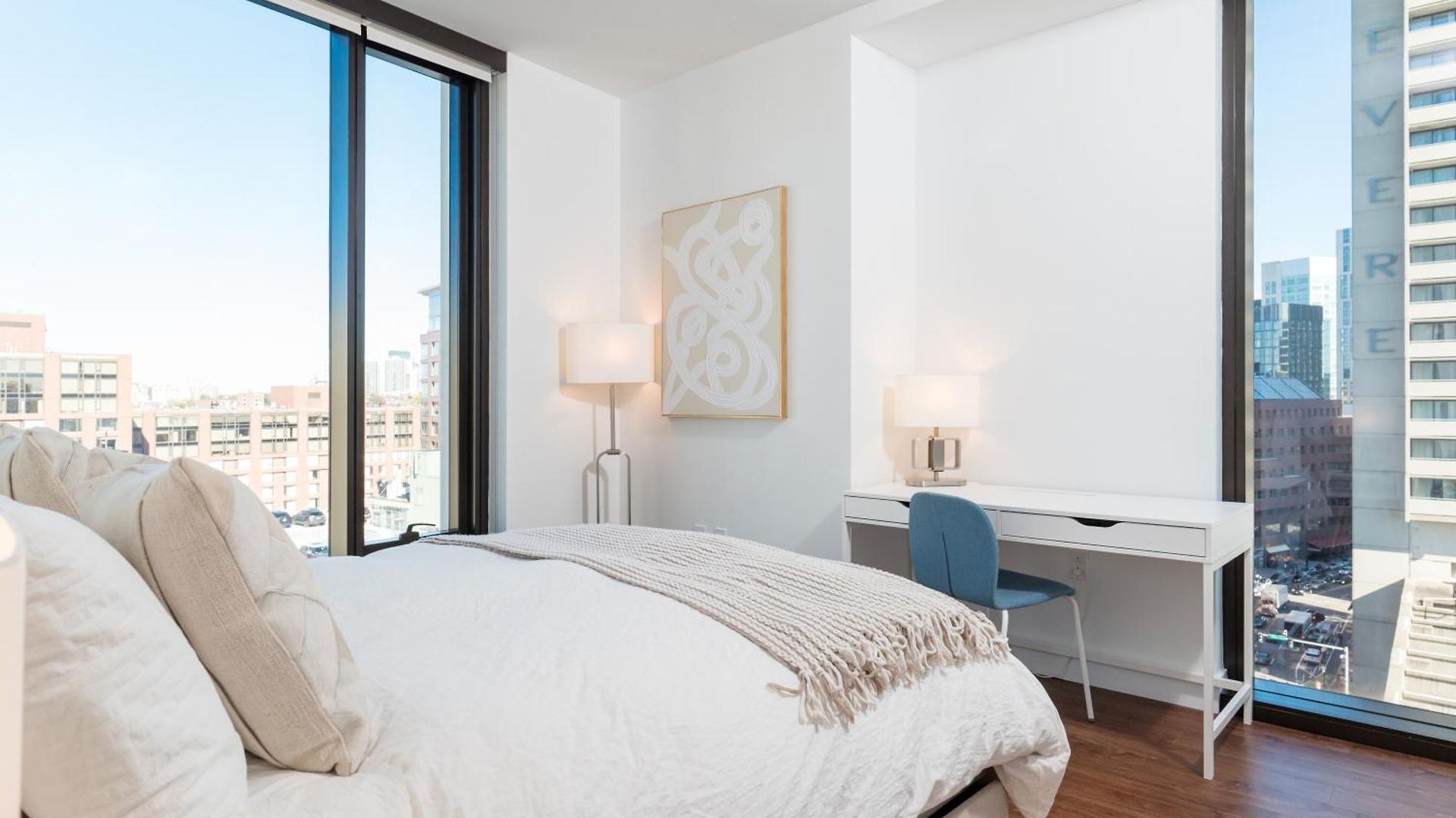 Apartment Luxury 2br Backbay Common T-station Roof Lounge Gym Boston