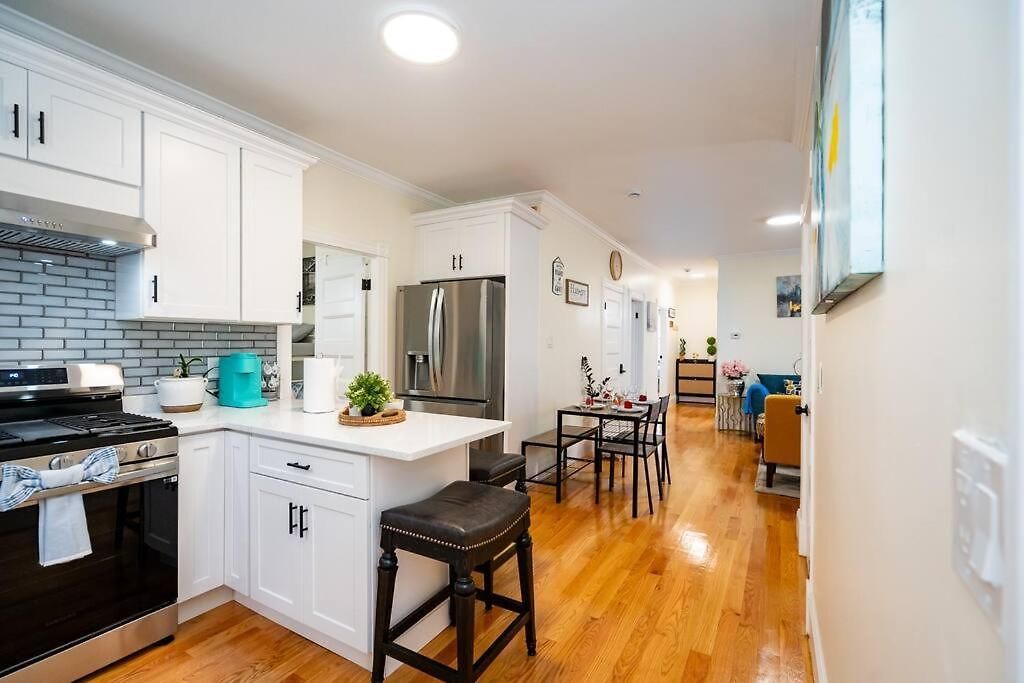 14b-newly Renovated, Uniquely Decorated Boston