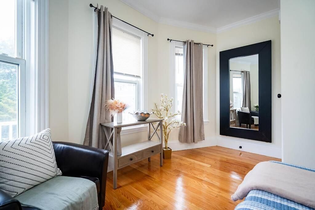 14b-newly Renovated, Uniquely Decorated Apartment Boston