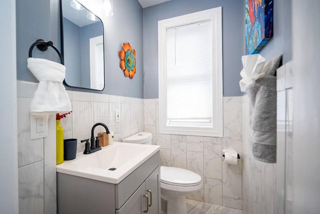 14a-elegant, Newly Renovated In Apartment *