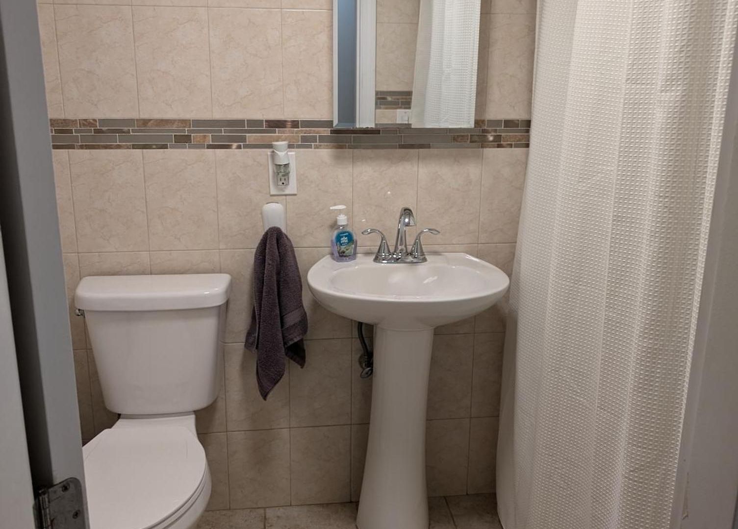 Apartment Brighton Sleeps 3 - Steps To Bus Line