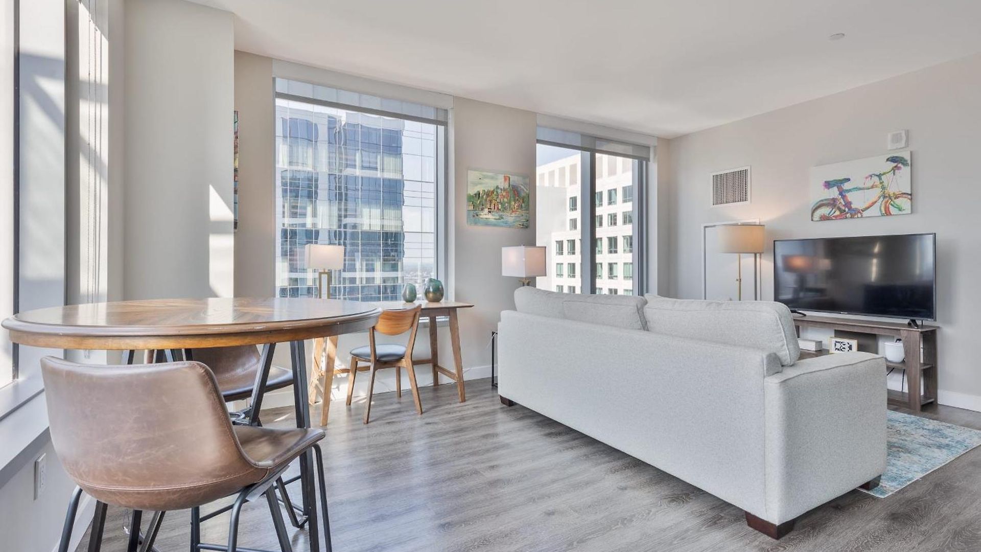 Luxury With Balcony In Seaport Apartment Boston