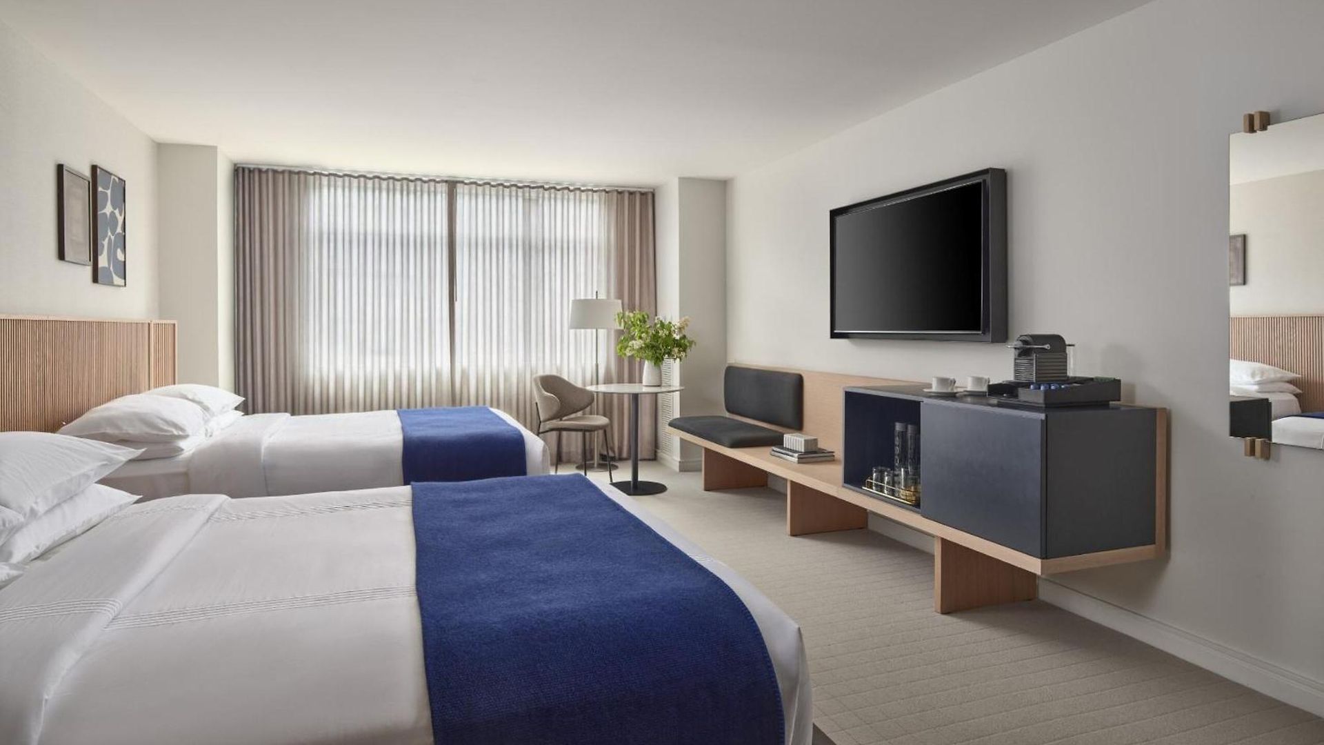 Aka Common Hotel