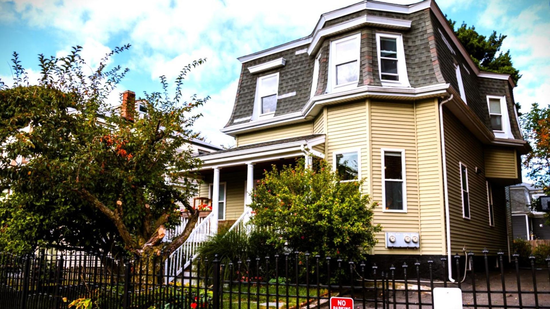 Apartment 2 Bedroom In Jamaica Plain With Parking *