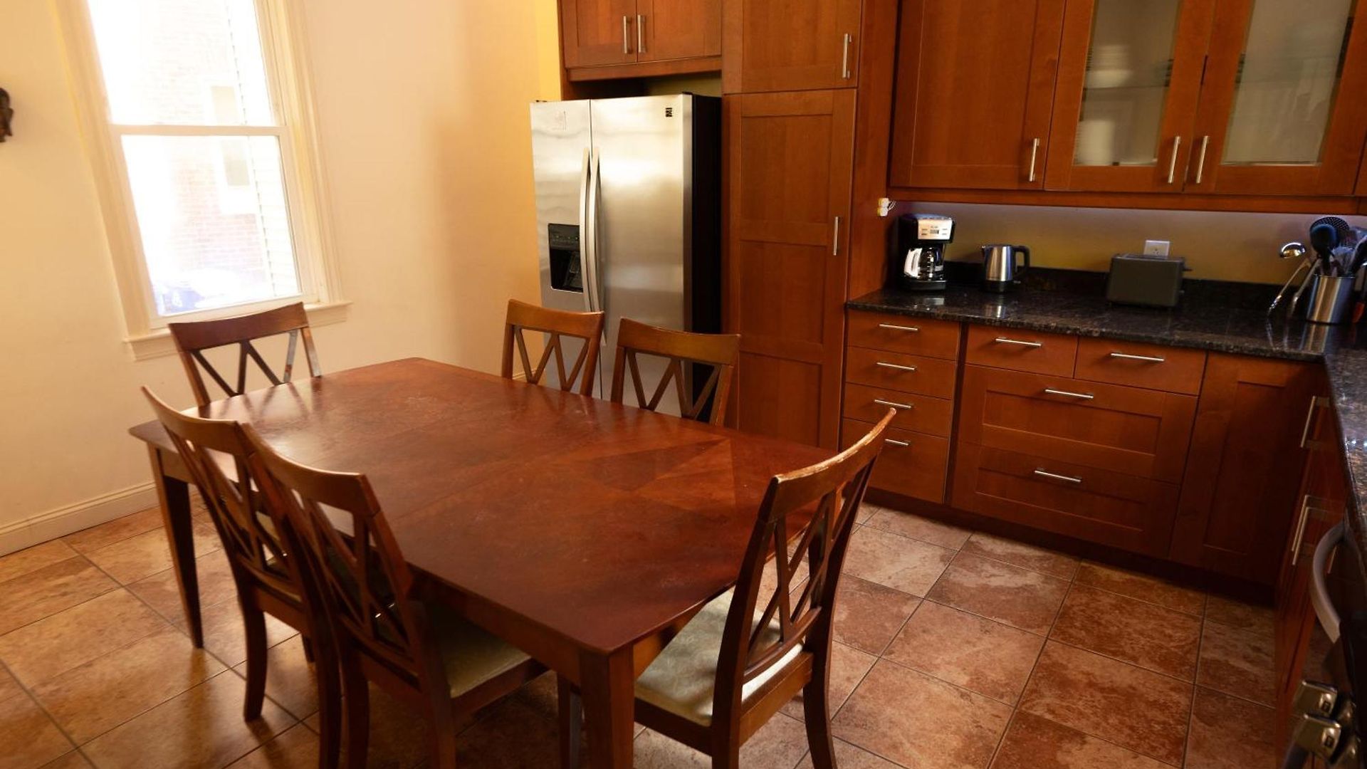 2 Bedroom In Jamaica Plain With Parking Apartment Boston