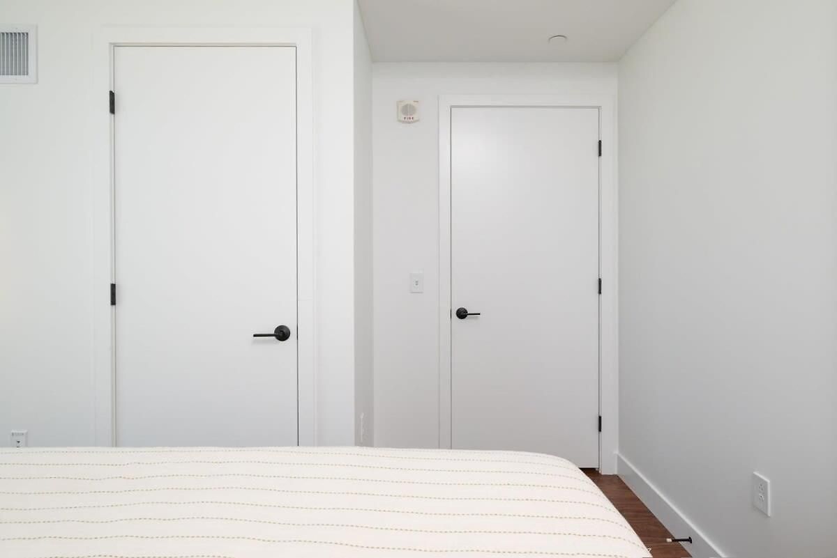 Back-bay Upscale Penthouse W Roof-top Apartment *