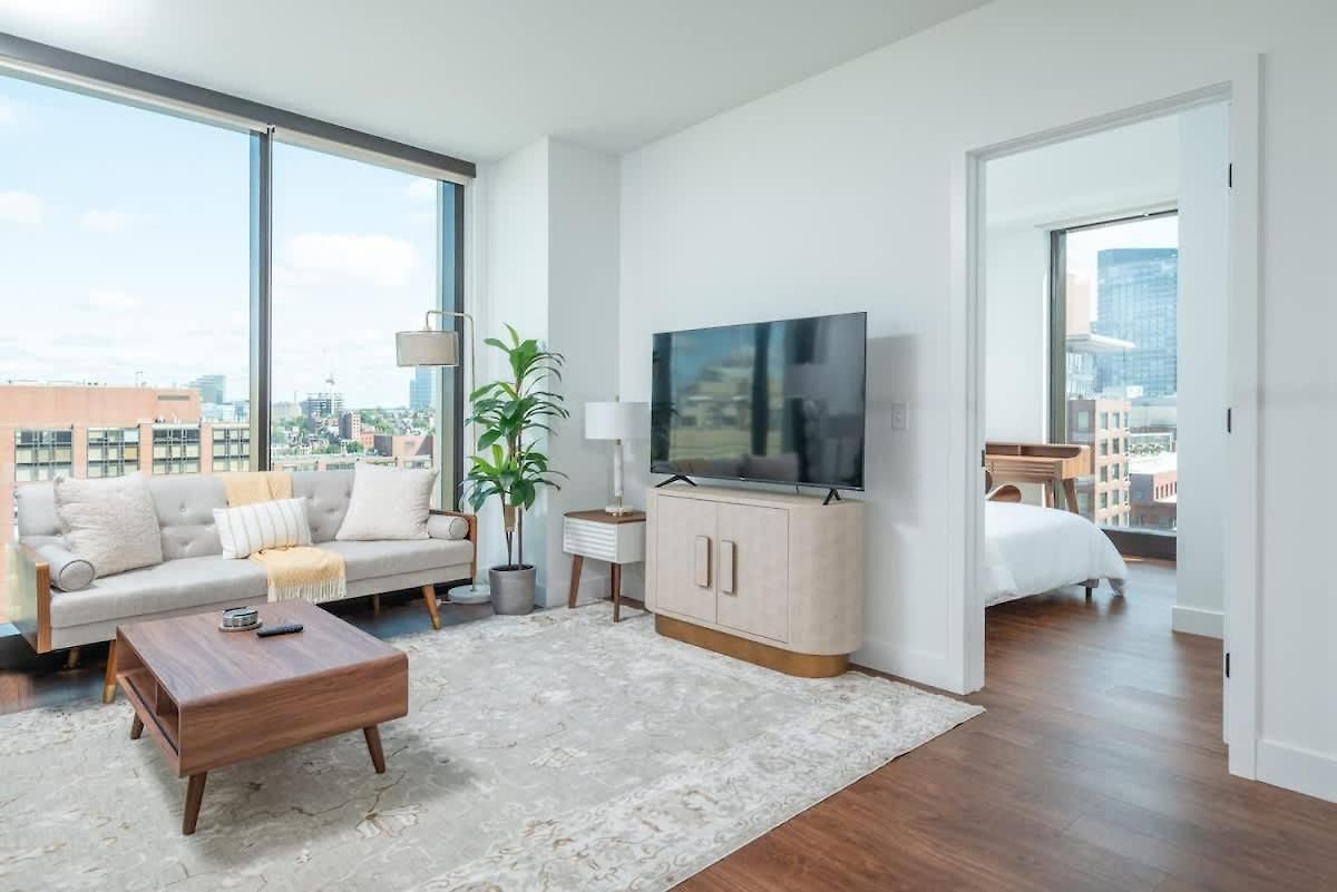 Back-bay 2br Penthouse W Roof And Gym Apartment *