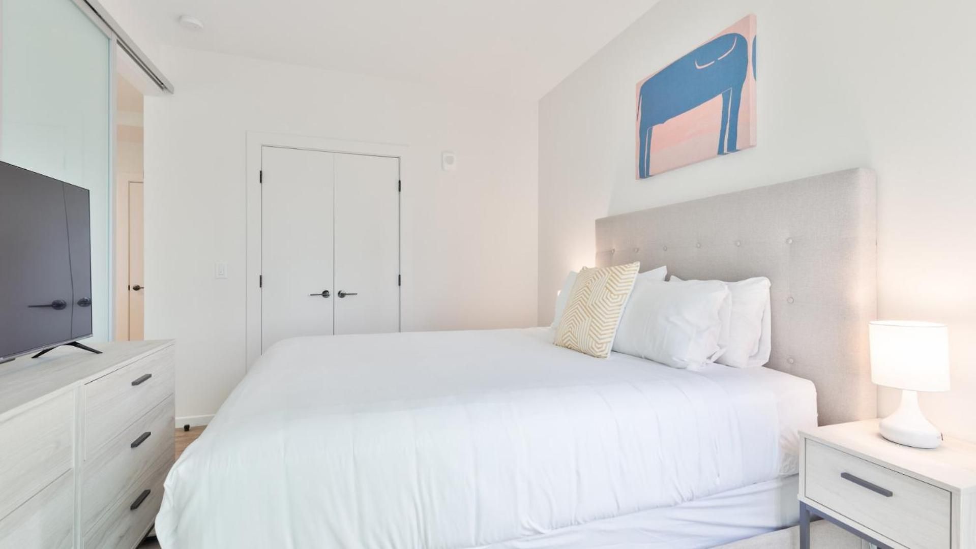 Luxury Downtown Seaport *