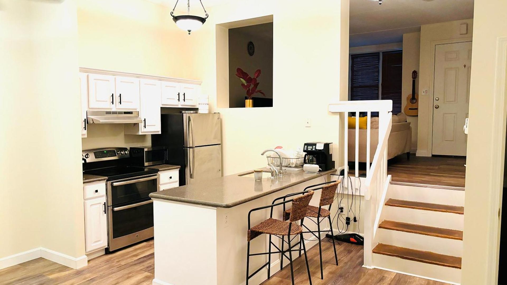 H & H Homestay Boston