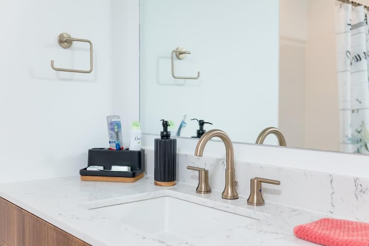Apartment Back-bay 2br W Roof Gym Parking