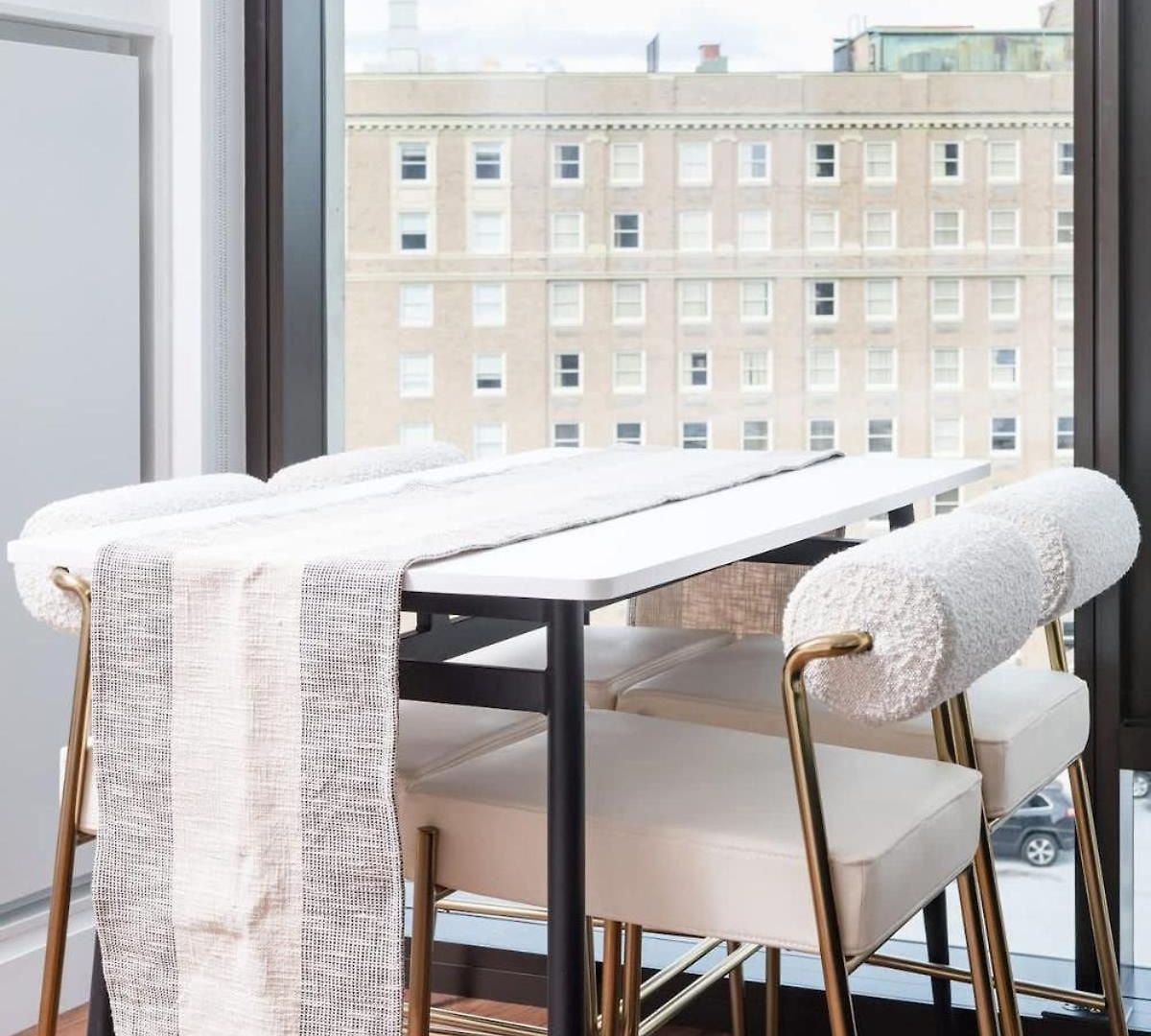 Back-bay 2br W Roof Gym Parking Boston