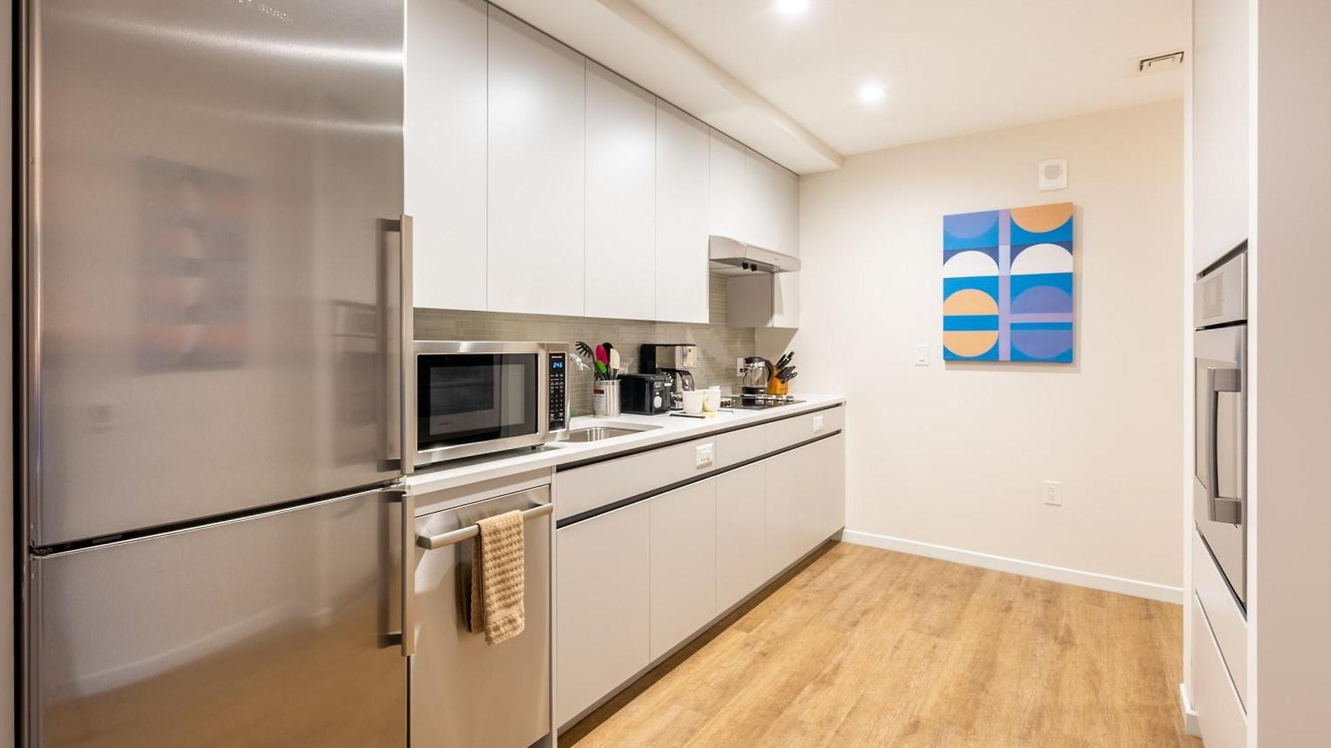 Apartment Modern With Gym And Pool *