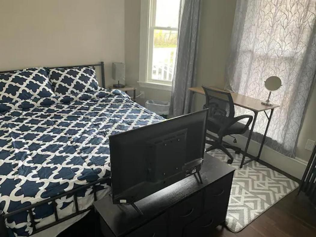 In Fields Corner Area - 30 Days M Homestay