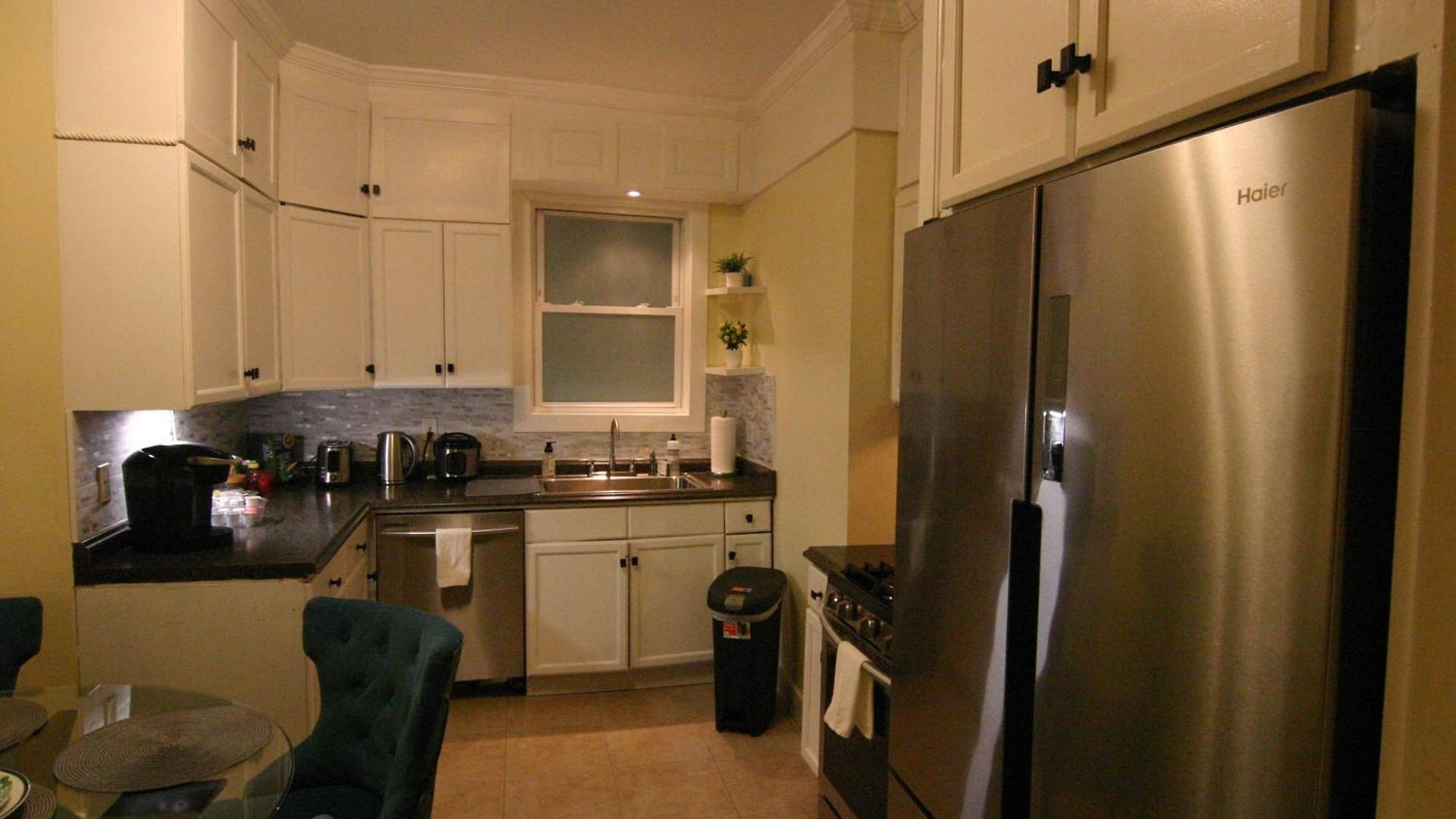 Spacious 4br Near Subway, Sleeps 8per Easy Access To Downtown Boston