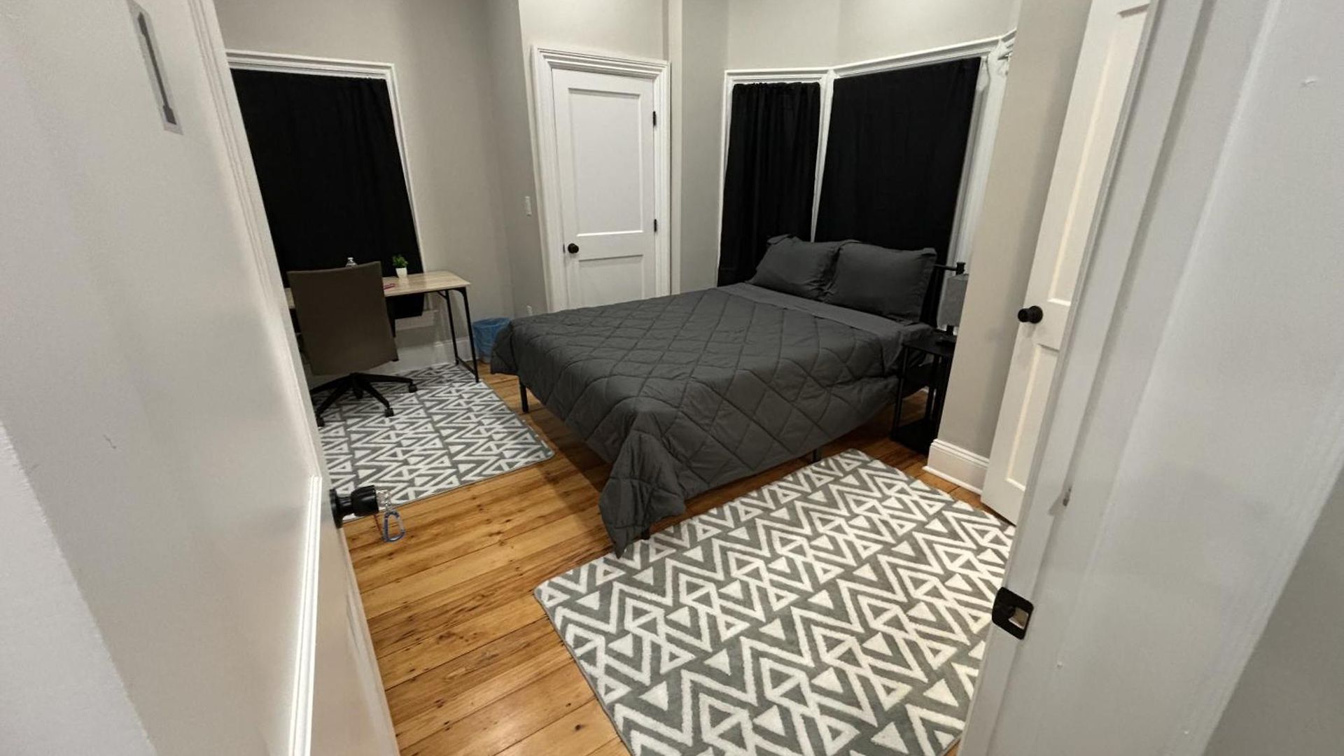 - - Near Savin Hill - Jfk-umass