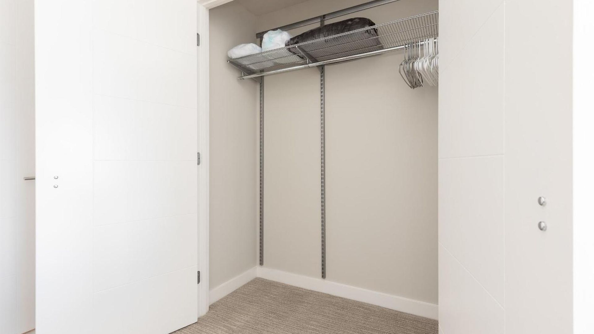 Luxury Downtown Seaport Apartment Boston