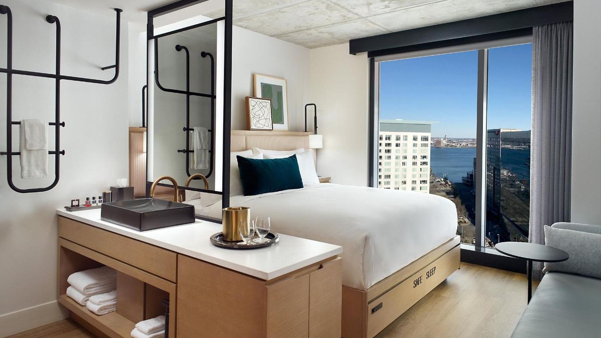 Omni At The Seaport Boston