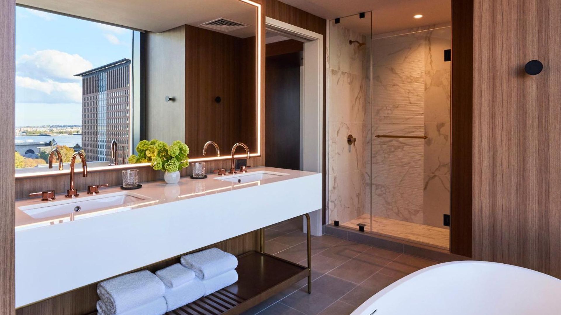 Omni At The Seaport Hotel 4*