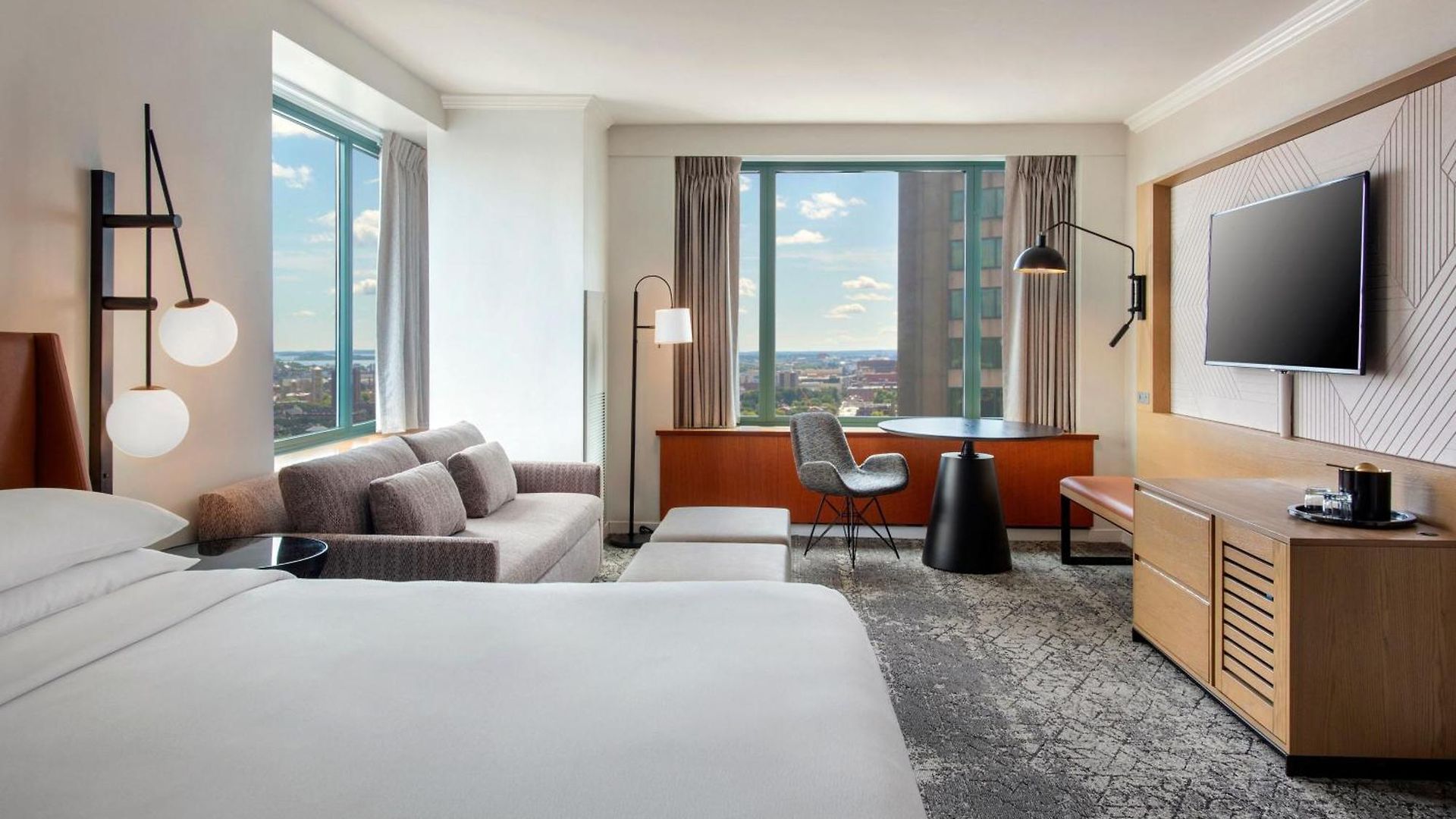 Sheraton 4*
