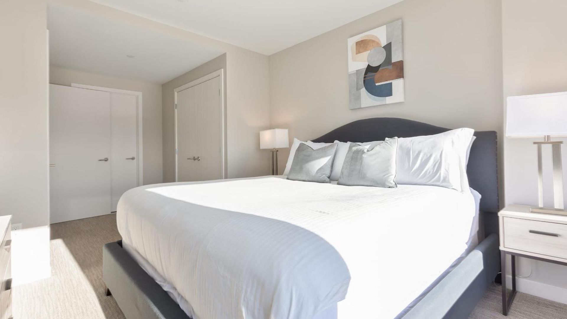 Luxury Downtown Seaport Apartment