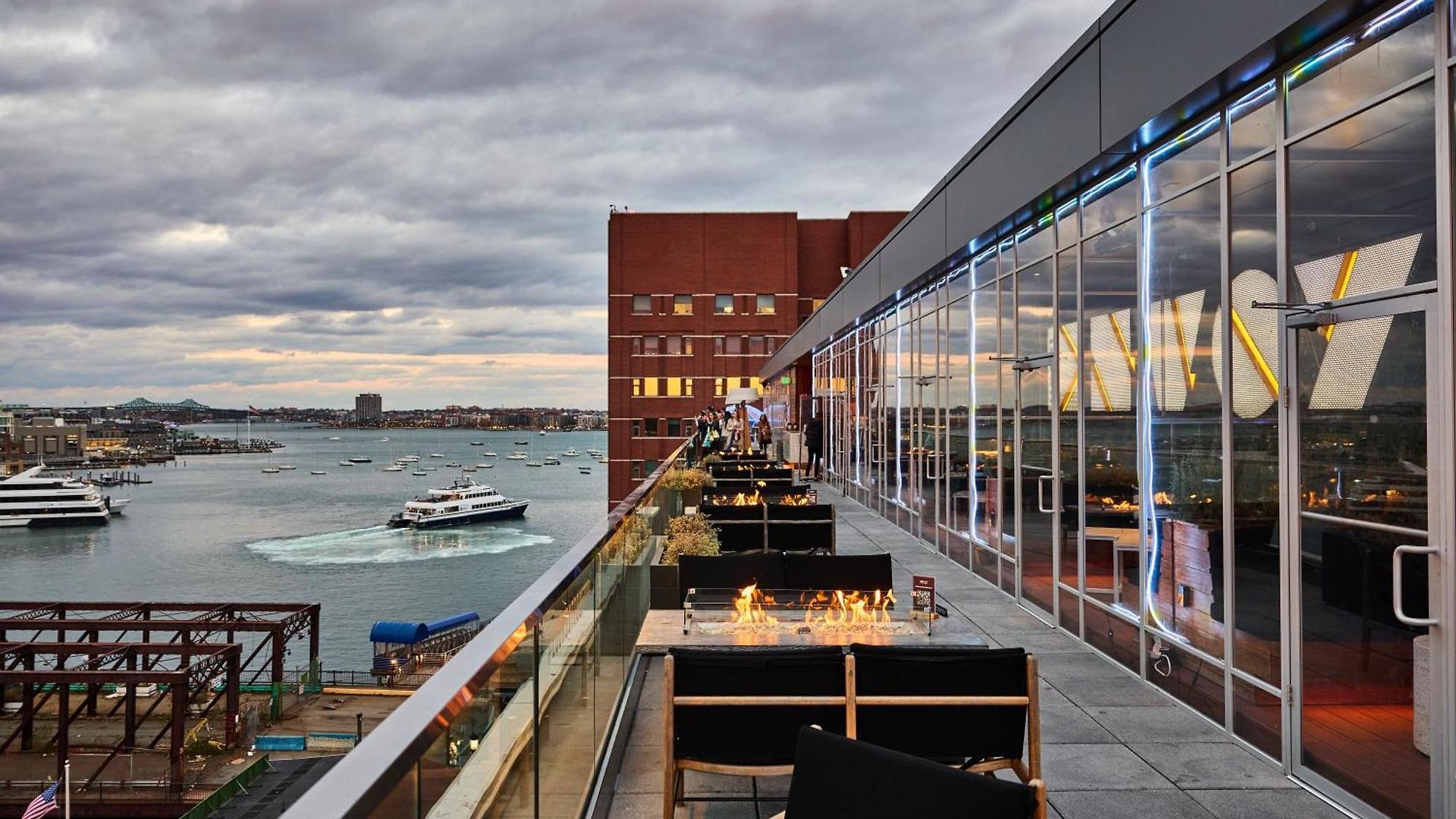 The Envoy Hotel, Autograph Collection Hotel Boston