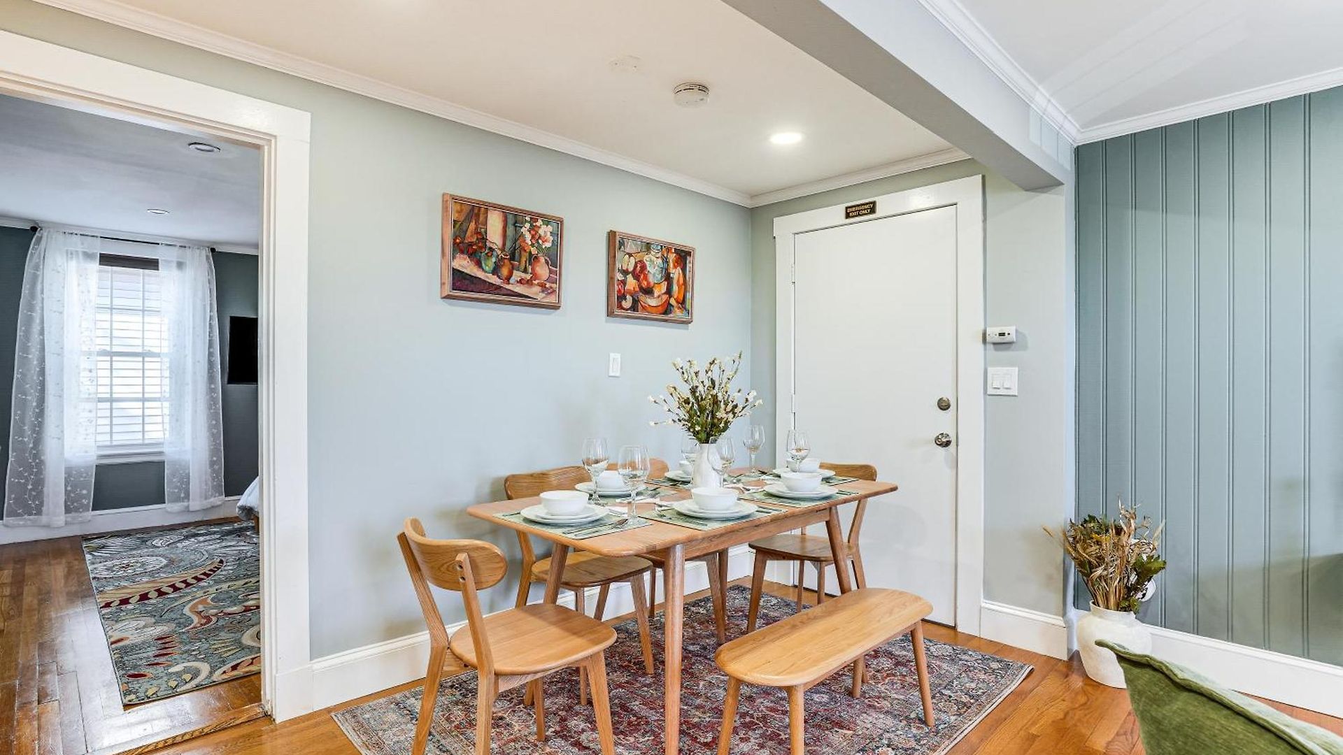 Apartment Walk To Constitution Beach: Mid-century Gem *