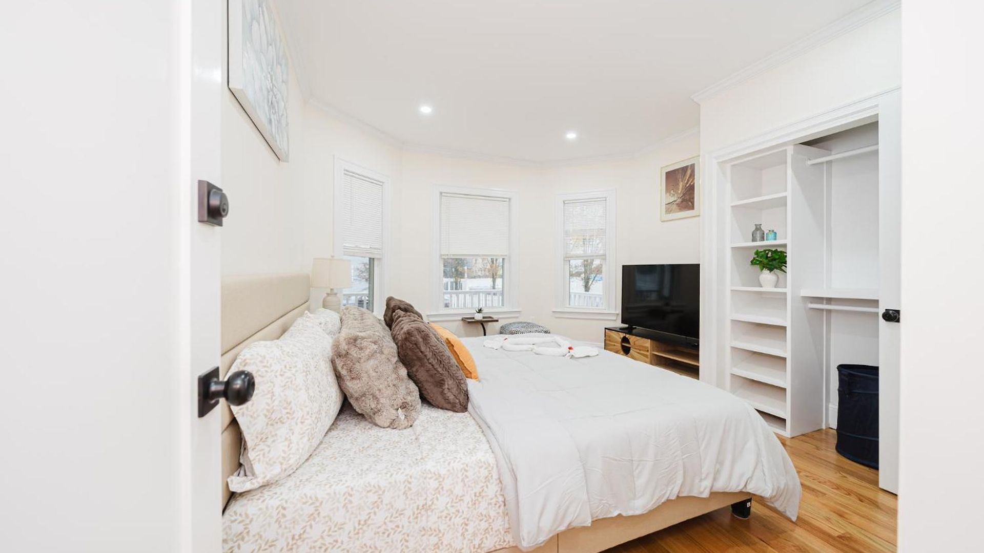 Apartment 76 Carruth - 4br Cozy And Lovely