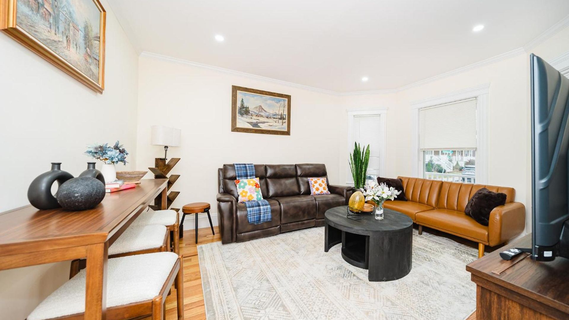 Apartment 76 Carruth - 4br Cozy And Lovely