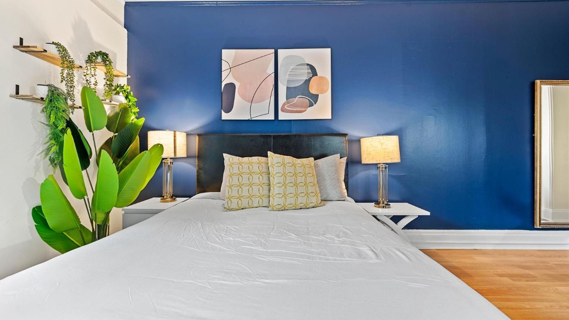 Apartment Furnished In Downtown *