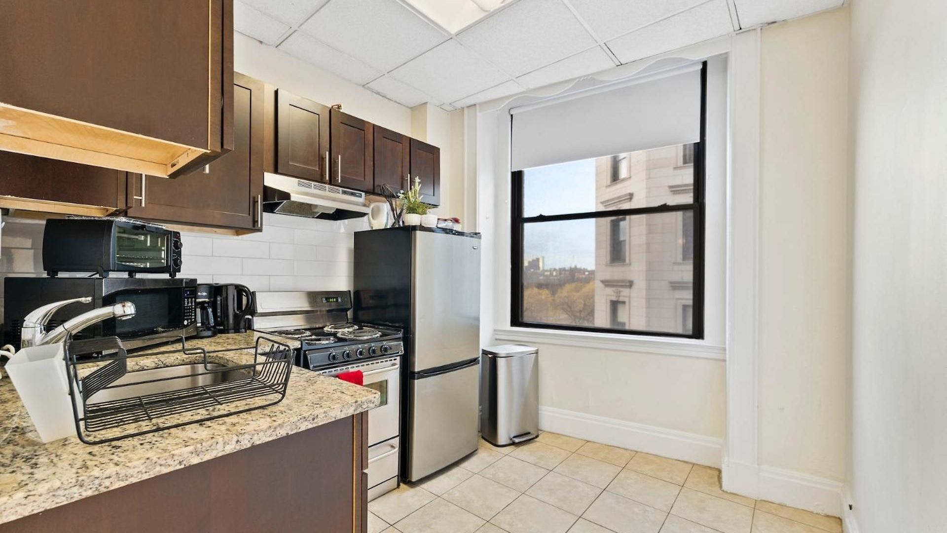 Furnished In Downtown *