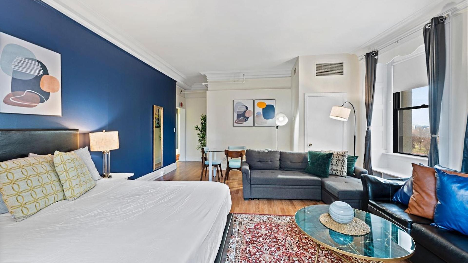 Furnished In Downtown Apartment