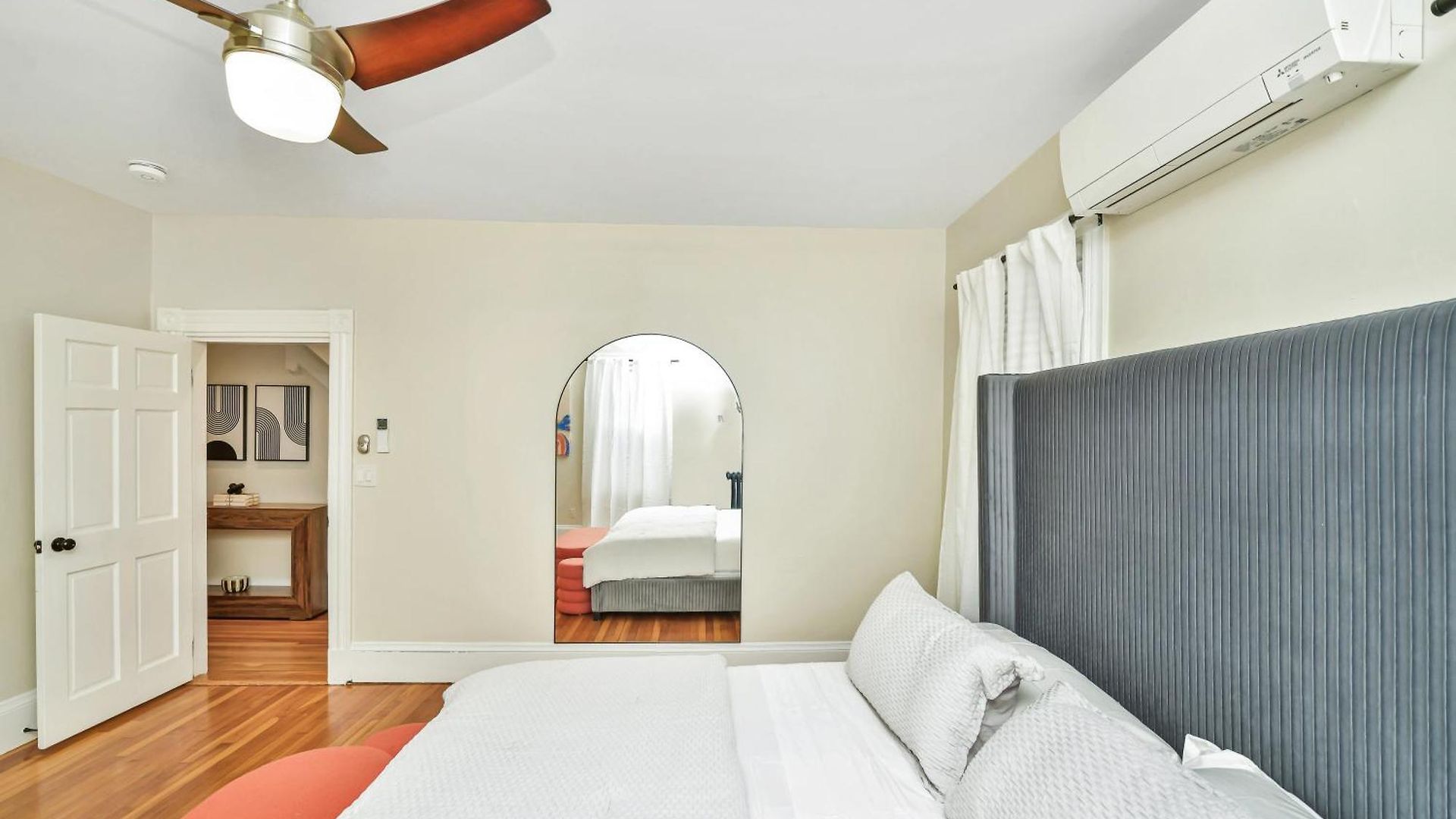 Comfort Iv Apartment