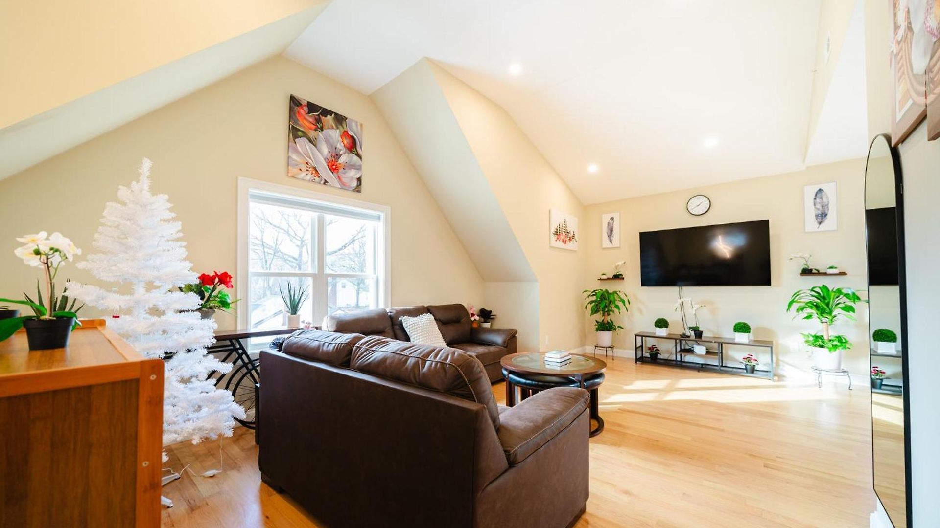 Apartment Sleek 3br - World Cup 2026 Escape - Near Franklin Park 60-3