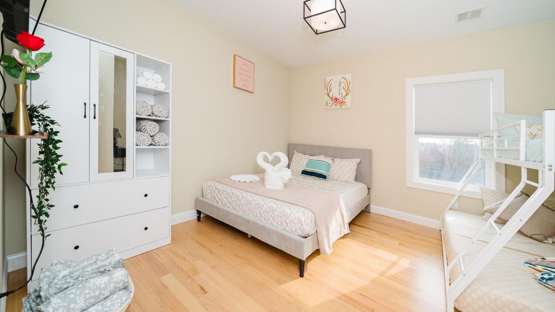 Apartment Sleek 3br - World Cup 2026 Escape - Near Franklin Park 60-3