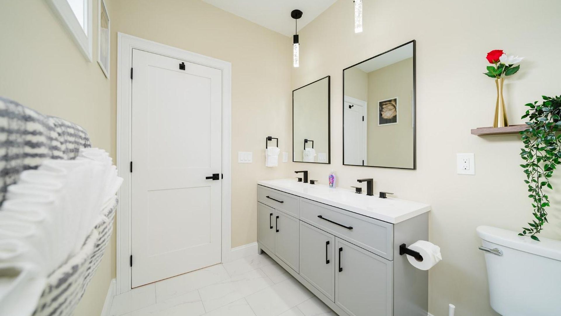 Sleek 3br - World Cup 2026 Escape - Near Franklin Park 60-3