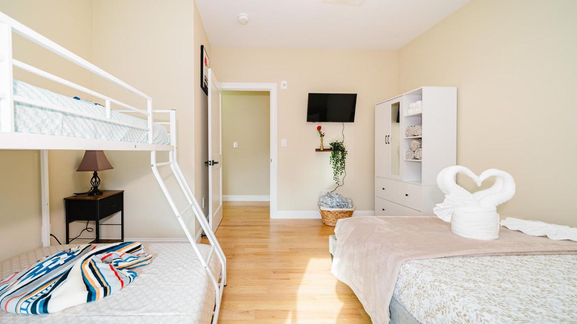 Sleek 3br - World Cup 2026 Escape - Near Franklin Park 60-3 * Boston
