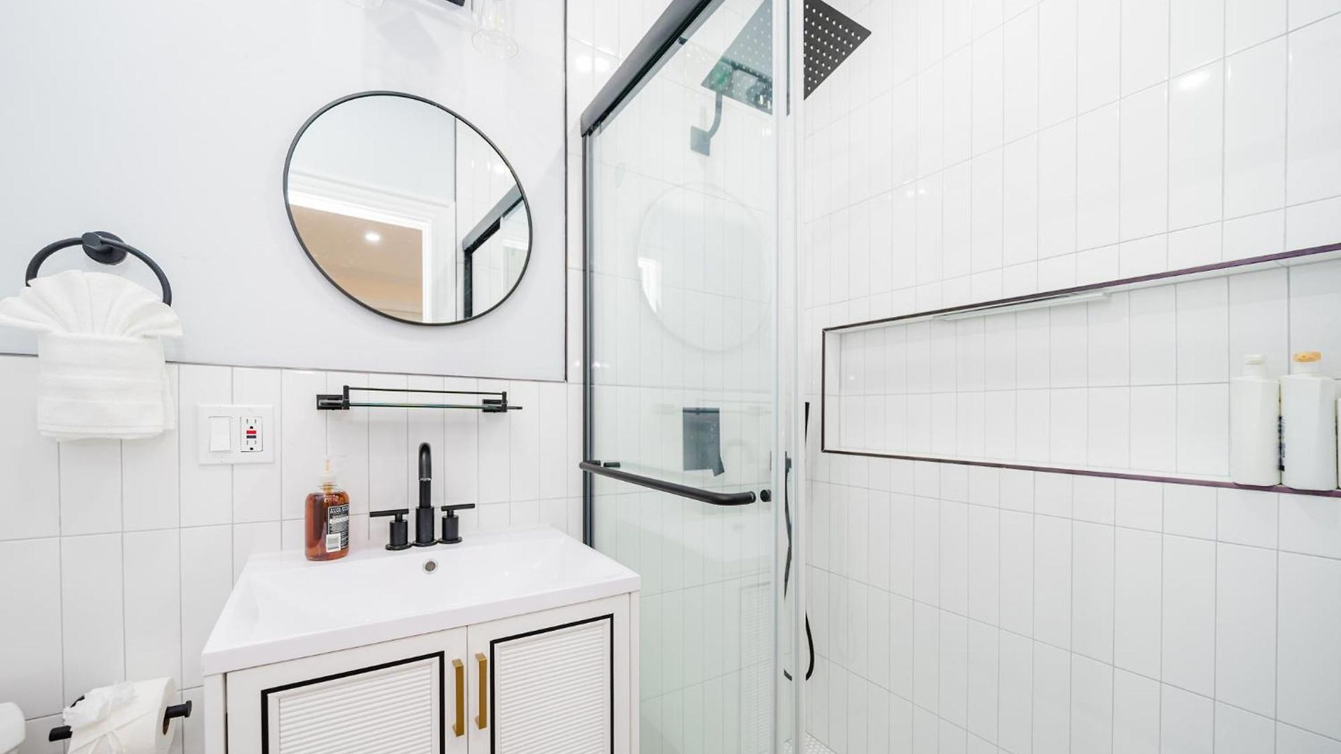 Apartment 76-2 5br Cozy In