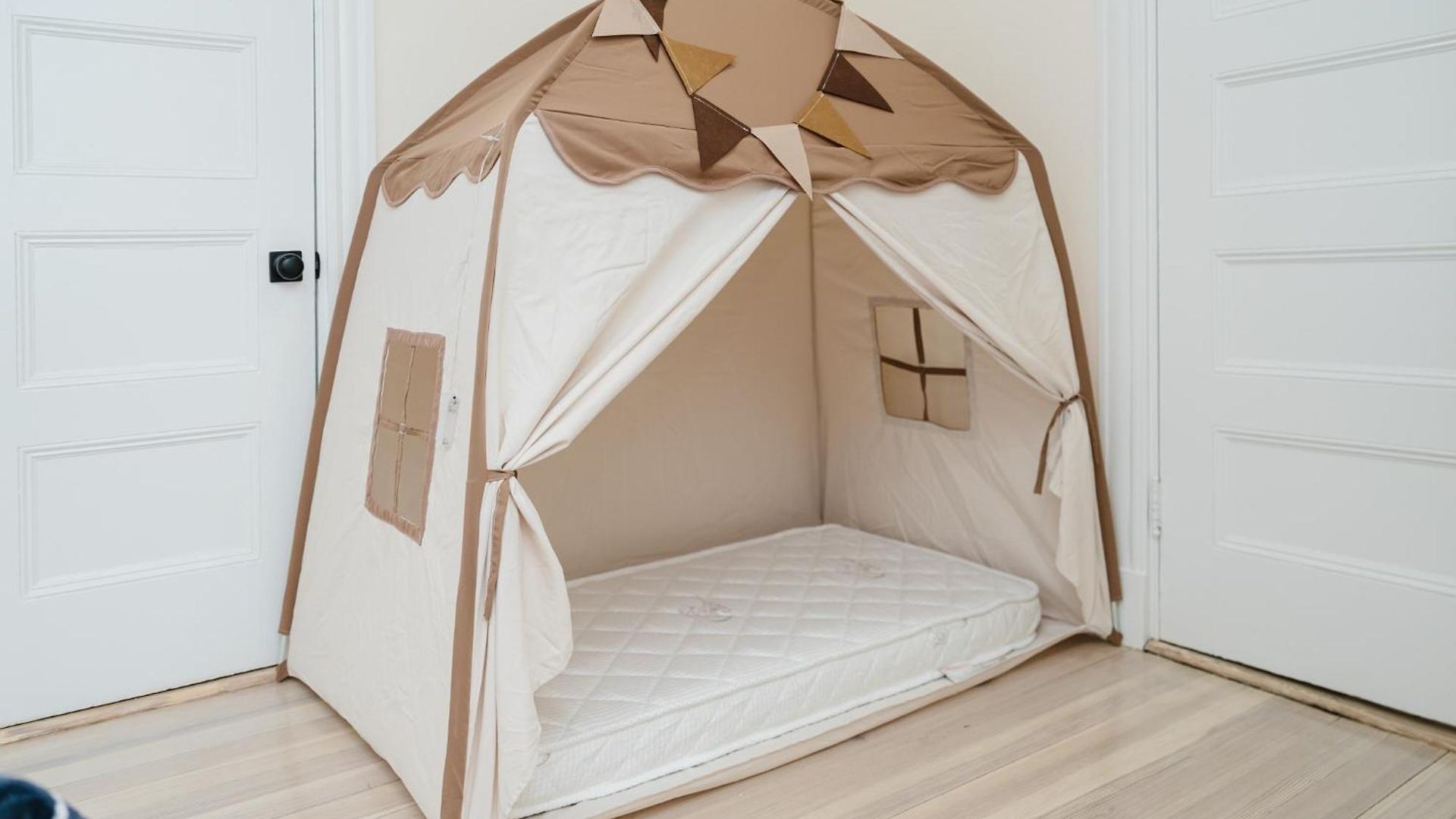 76-2 5br Cozy In Apartment *