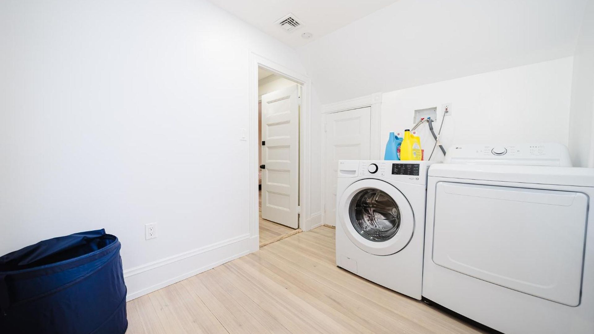 76-2 5br Cozy In Apartment