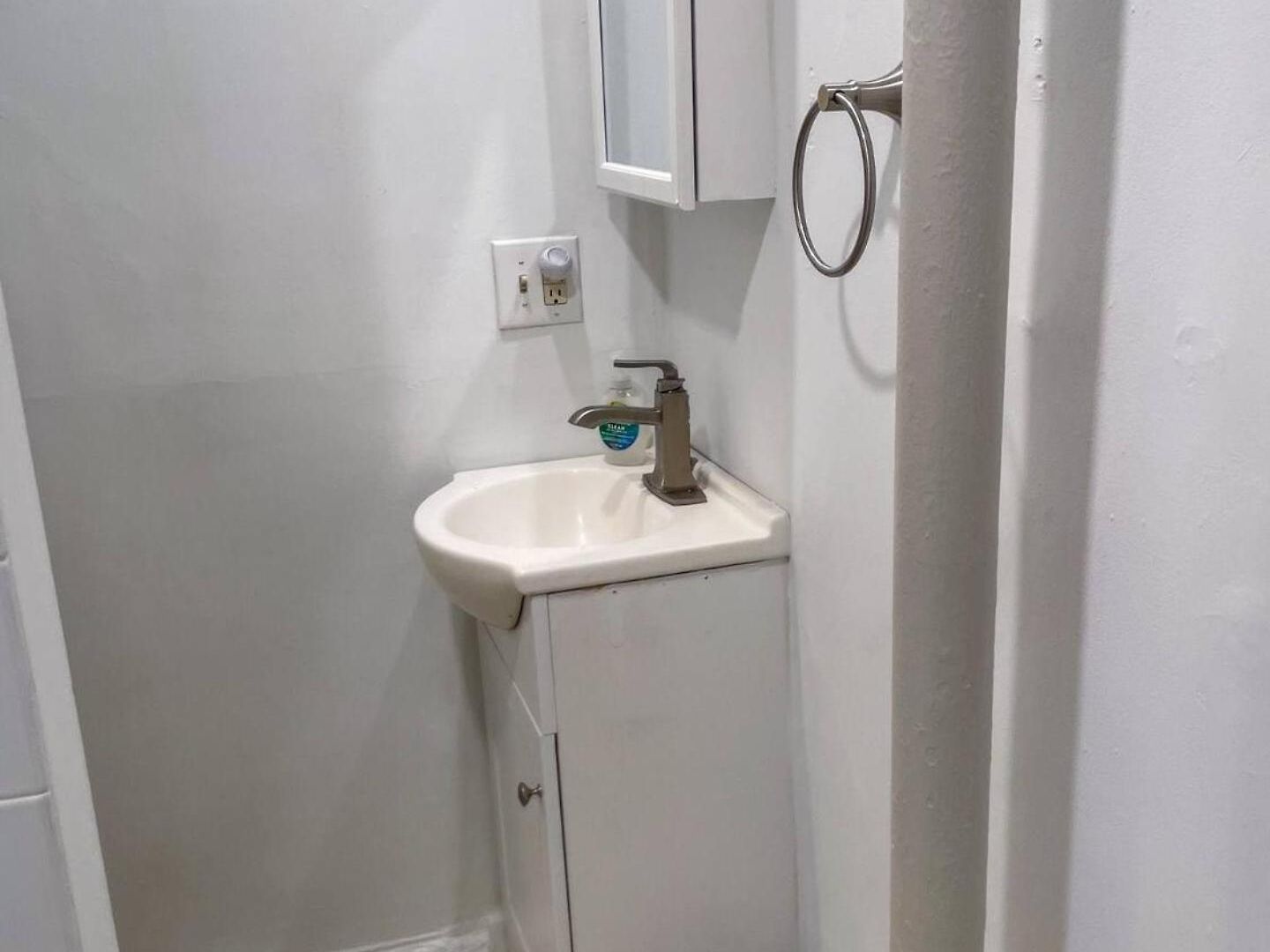 Cozy 1 Bed Near Medical Boston