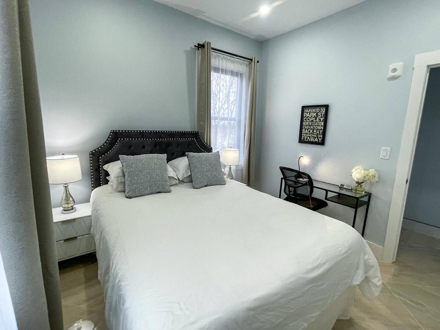 3br Gem Skyline Views, Laundry & Air Boston
