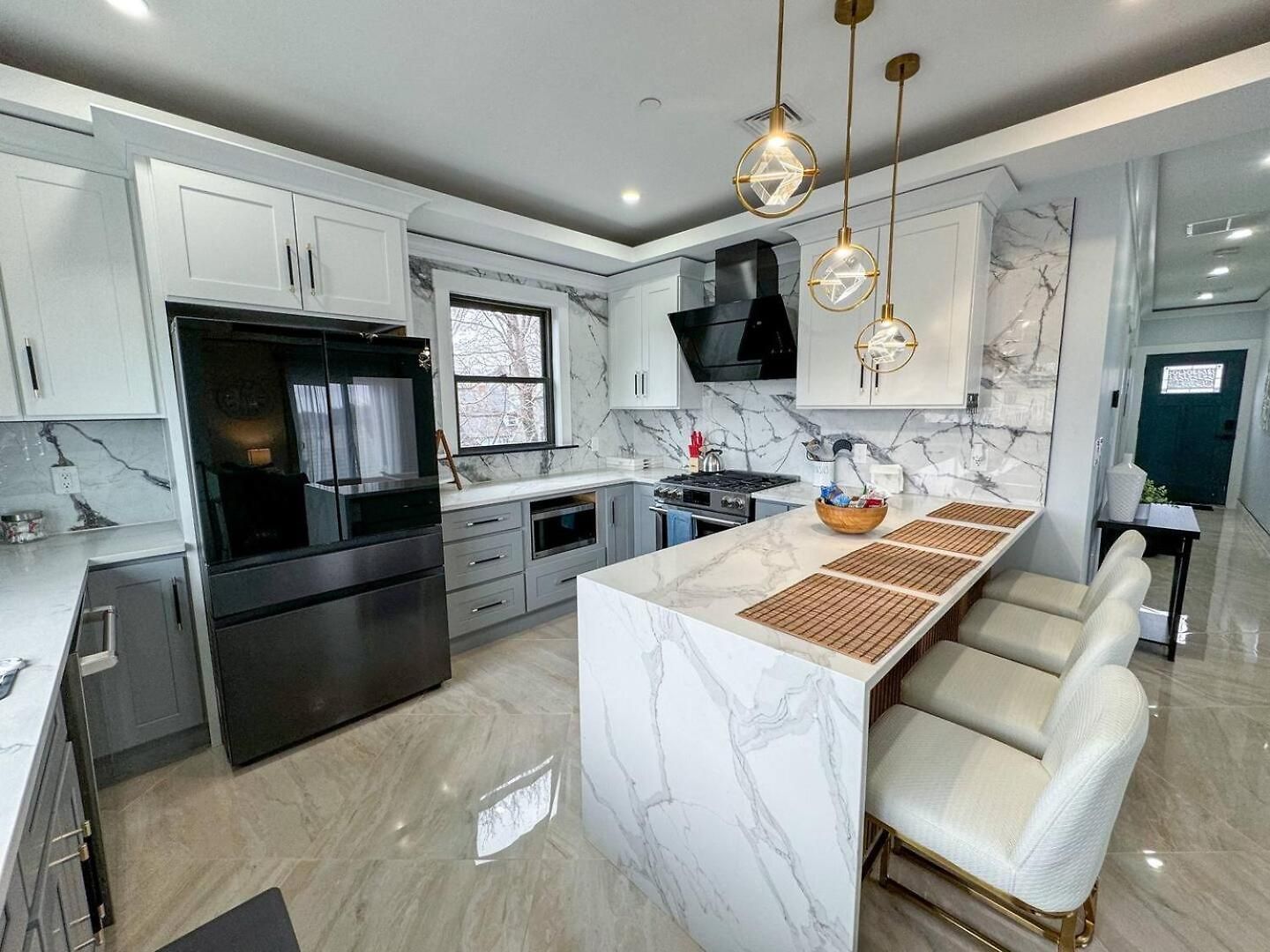 3br Gem Skyline Views, Laundry & Air Apartment Boston