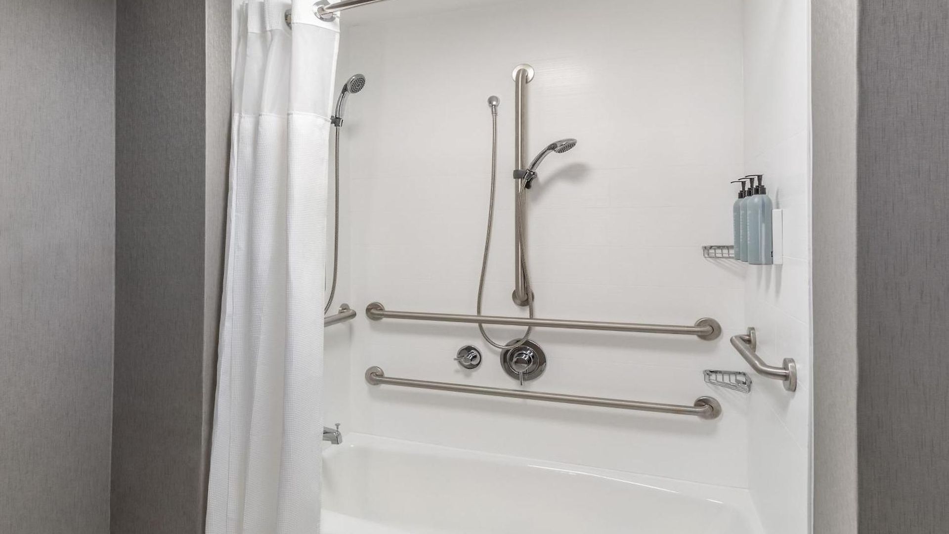 By Marriott Harbor On Tudor Wharf Hotel 3*