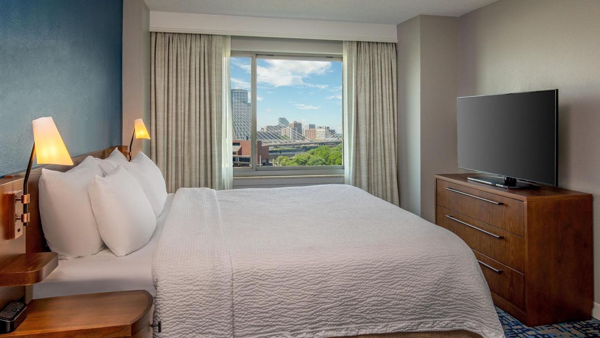 By Marriott Harbor On Tudor Wharf