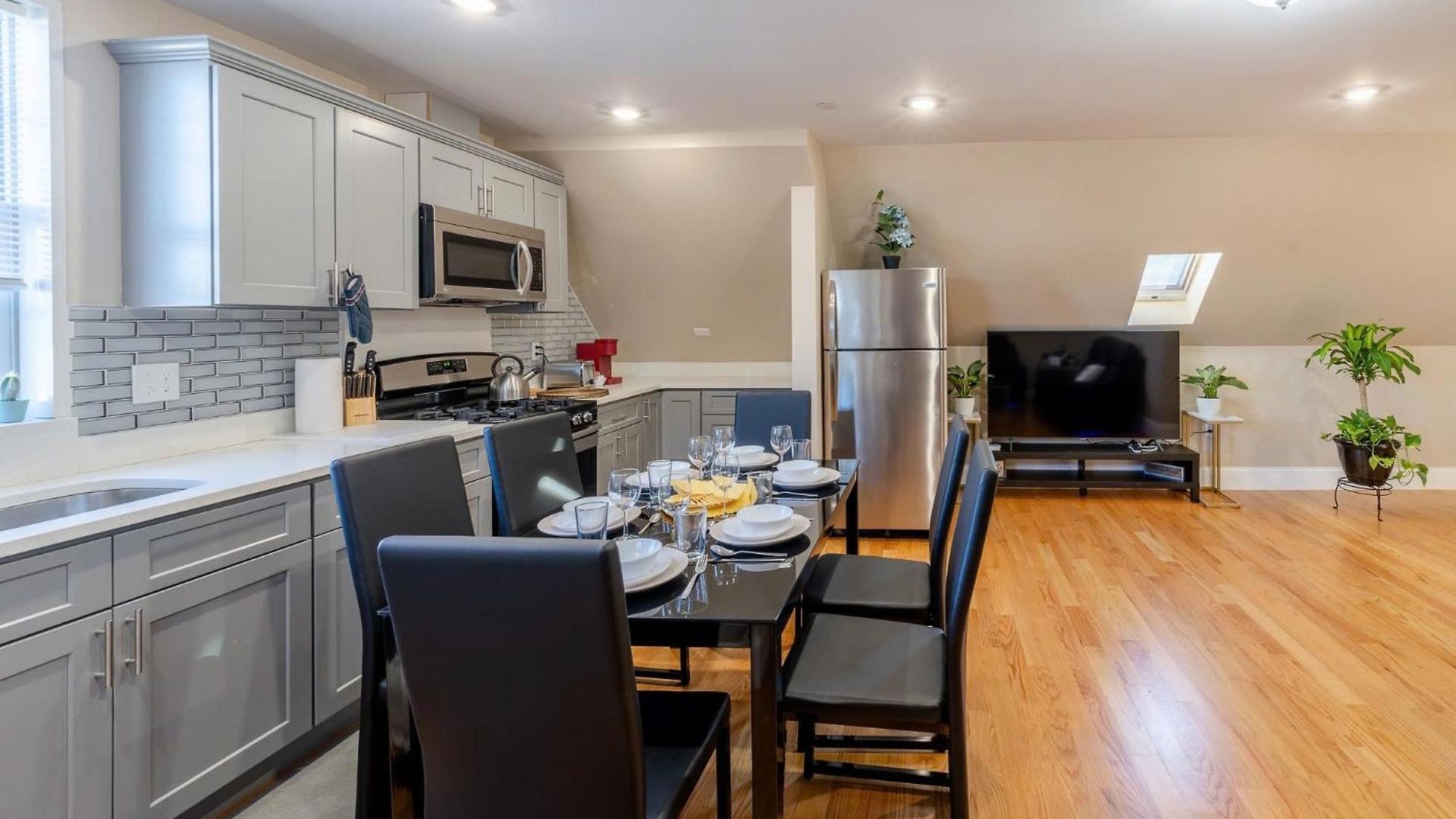 Apartment Family-Friendly 4Br Boston Stay Near Franklin Park, Free Parking, Near Mtba 233-3 Boston