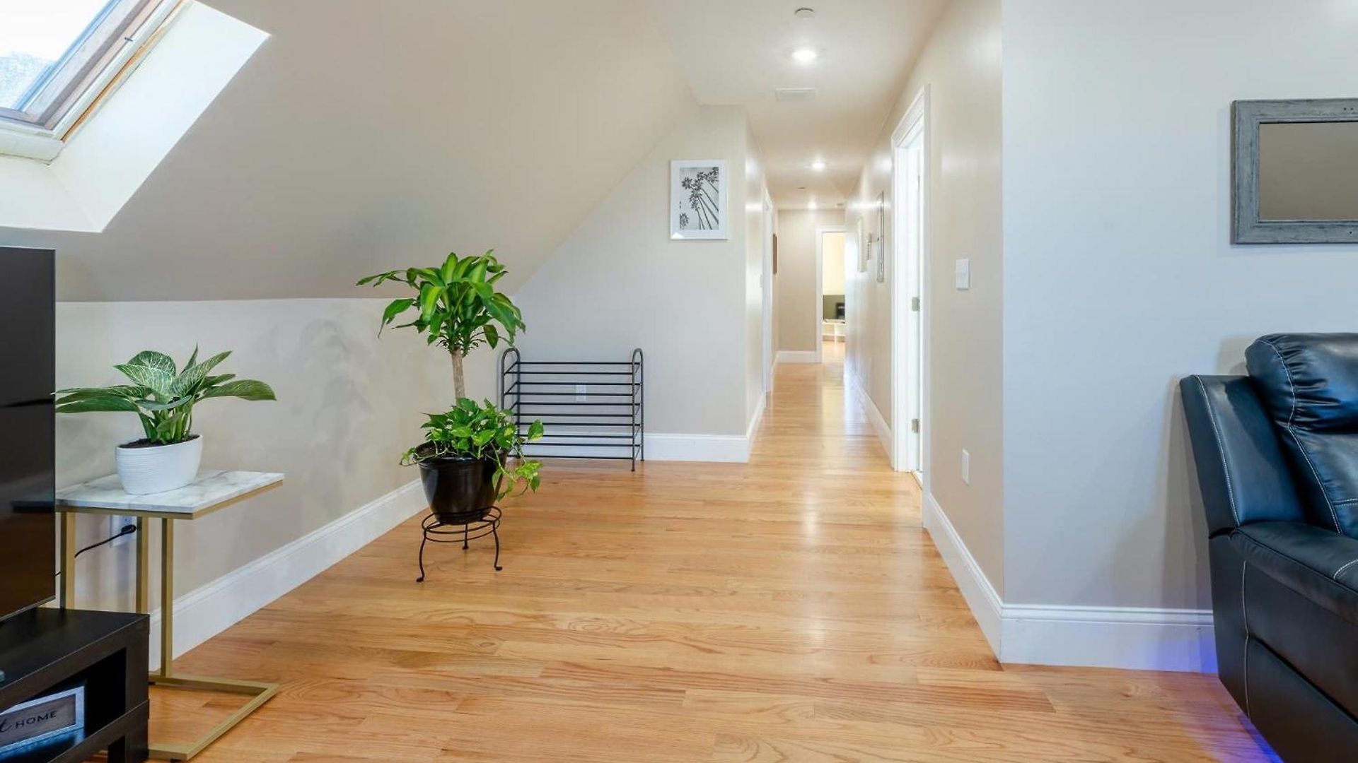 Family-Friendly 4Br Boston Stay Near Franklin Park, Free Parking, Near Mtba 233-3 * Boston