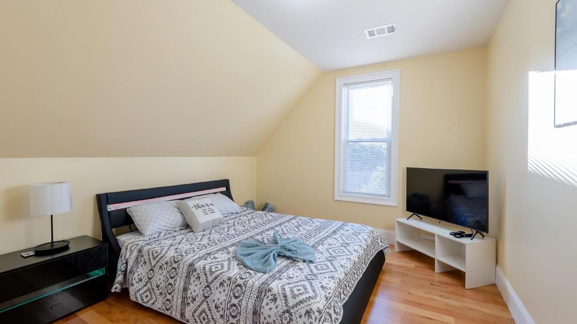 Apartment Family-Friendly 4Br Boston Stay Near Franklin Park, Free Parking, Near Mtba 233-3 *